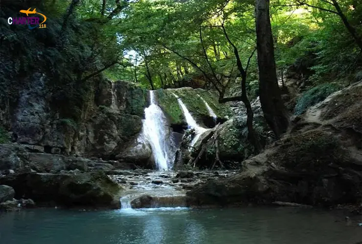 آبشار لاتون کجاست