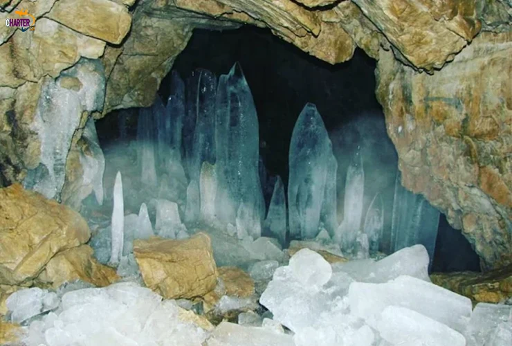 غار یخ مراد چالوس