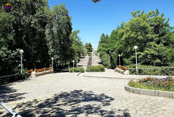 پارک وکیل آباد کجاست